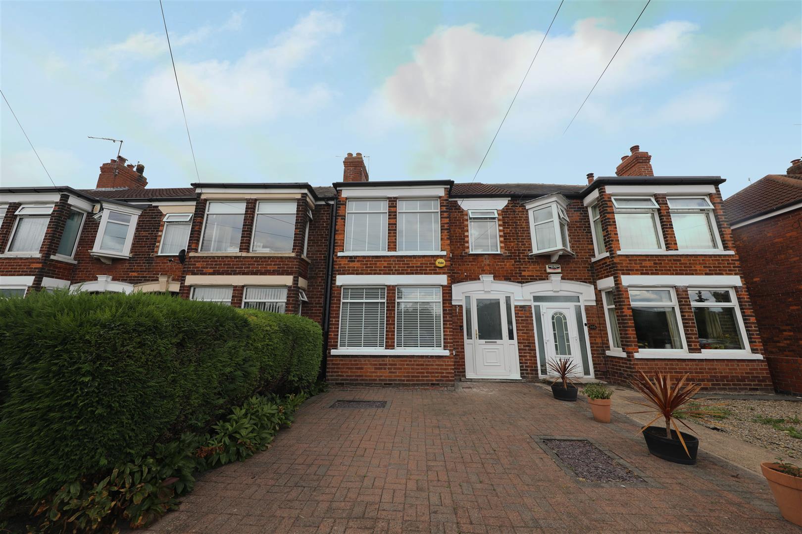 Kenilworth Avenue, Hull Symonds & Greenham